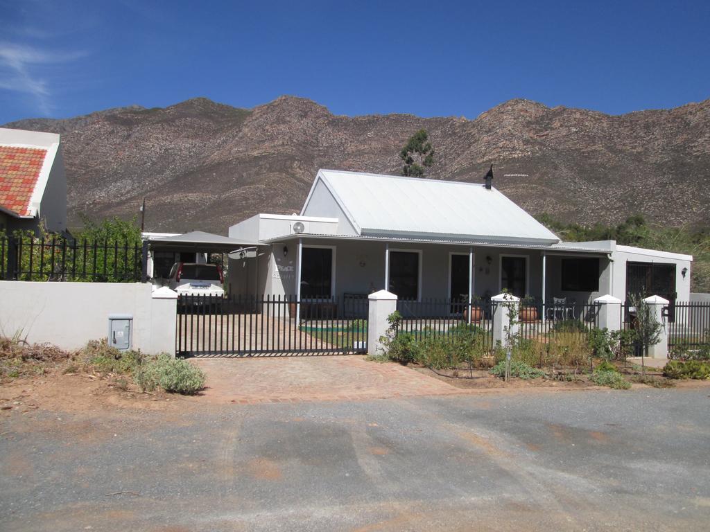 מונטאגו Peace Cottage מראה חיצוני תמונה